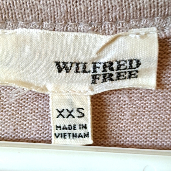 Sweater - Picture 2 of 3